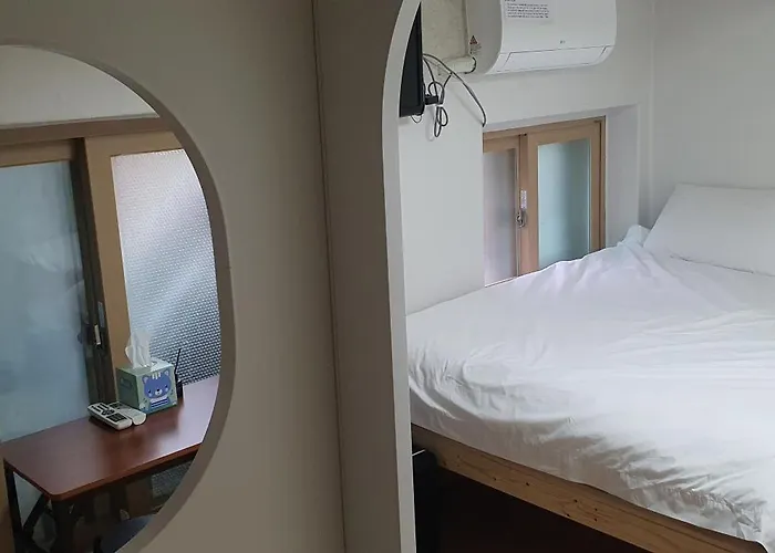Stayin Myeongdong Guesthouse - Foreigners Only